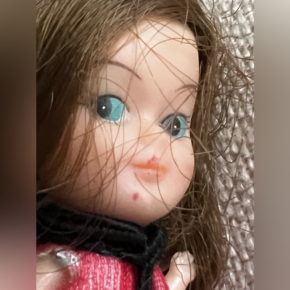 Liddle Kiddle ERA vintage mini doll L.K.? L.8.? Little Red Riding Hood ? 60s 70s - Picture 10 of 14